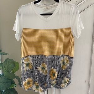 e. Luna Super Soft Rayon Blend Colorblock T-Shirt, Women’s size Small